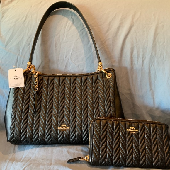 Black quilted coach purse NWT & matching wallet - Picture 1 of 8